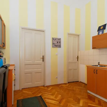 招待所 曼迪公寓