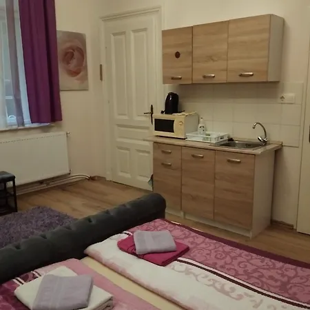 Mandy 3* Budapesta